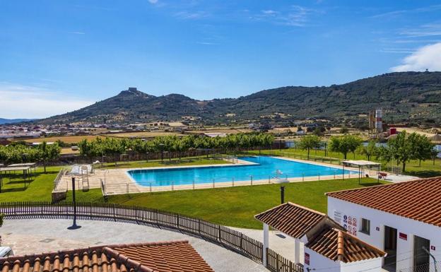 El Ayuntamiento de Herrera del Duque abrirá la Piscina Municipal y la Playa de Peloche en el mes de junio
