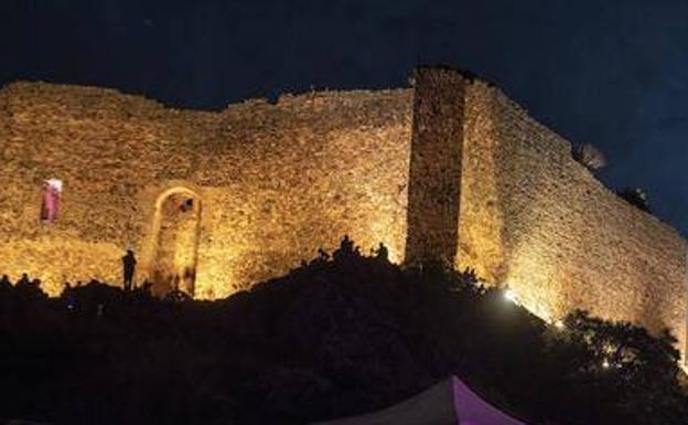 Observación astronómica en el castillo de Herrera del Duque