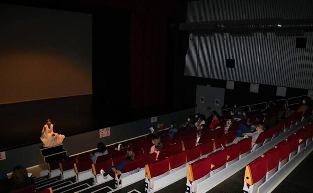 Herrera del Duque celebra su primer Día de las Bibliotecas de la «época COVID19»