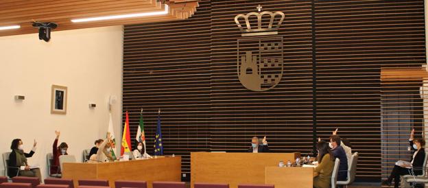 El pleno acuerda iniciar los trámites para la remodelación de la Plaza del Barruelo y el entorno de la Iglesia
