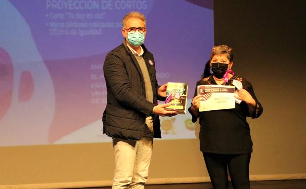Carmen Gómez Castaño, ganadora por segundo año consecutivo del Concurso de poesía contra la Violencia de Género