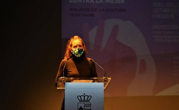 Herrera del Duque celebra el Día Internacional de la Eliminación de la Violencia Contra la Mujer