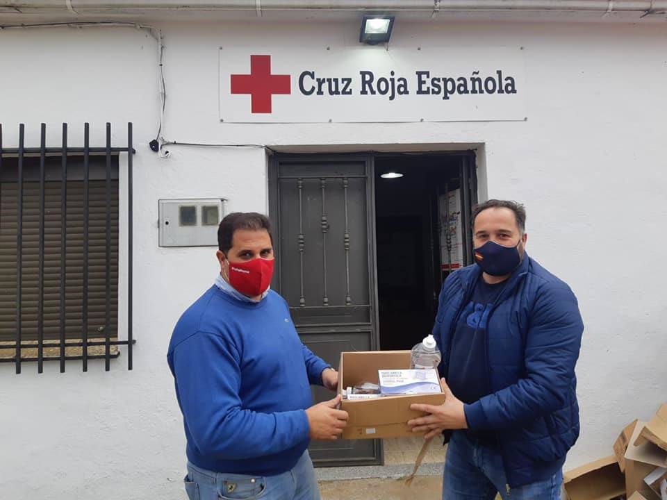 Cruz Roja dona 100 mascarillas a la SP