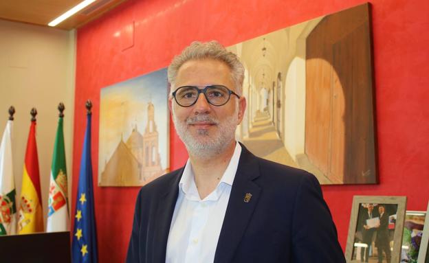 El alcalde de Herrera del Duque hace un llamamiento a la población en el que pide responsabilidad ante la nueva situación