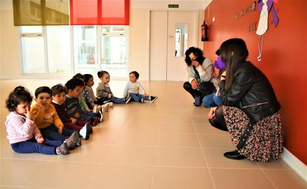 El Centro de Educación Infantil «Carmen Antón» se sumó a las actividades del Día de la Mujer