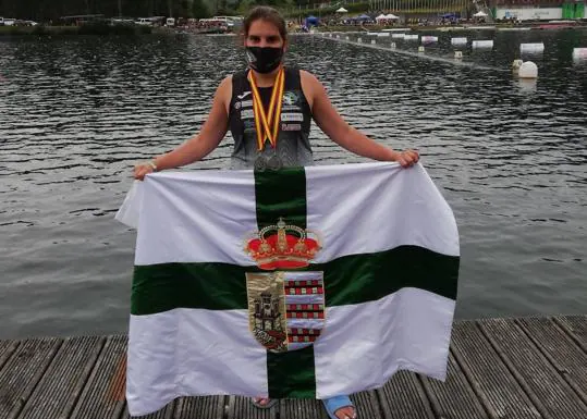 Elena Ayuso subcampeona de 200 y 500 metros en el Campeonato de España