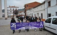 Herrera del Duque celebra la tradicional marcha contra la violencia de género