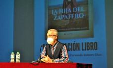Desiderio Vaquerizo presenta estas navidades en Herrera del Duque su nueva novela «Muerte entre Corales»