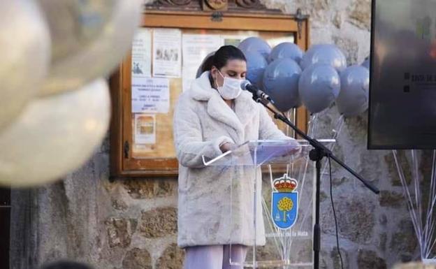 La herrereña Elena Ayuso participa en la campaña de la Junta de Extremadura y de Plena Inclusión «Lánzate a la Lectura Fácil»
