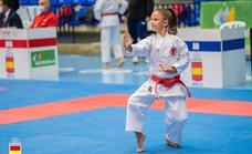 La alumna de la Escuela Municipal de Karate-SP Herrera, Daniela Bermejo ha resultado campeona de España