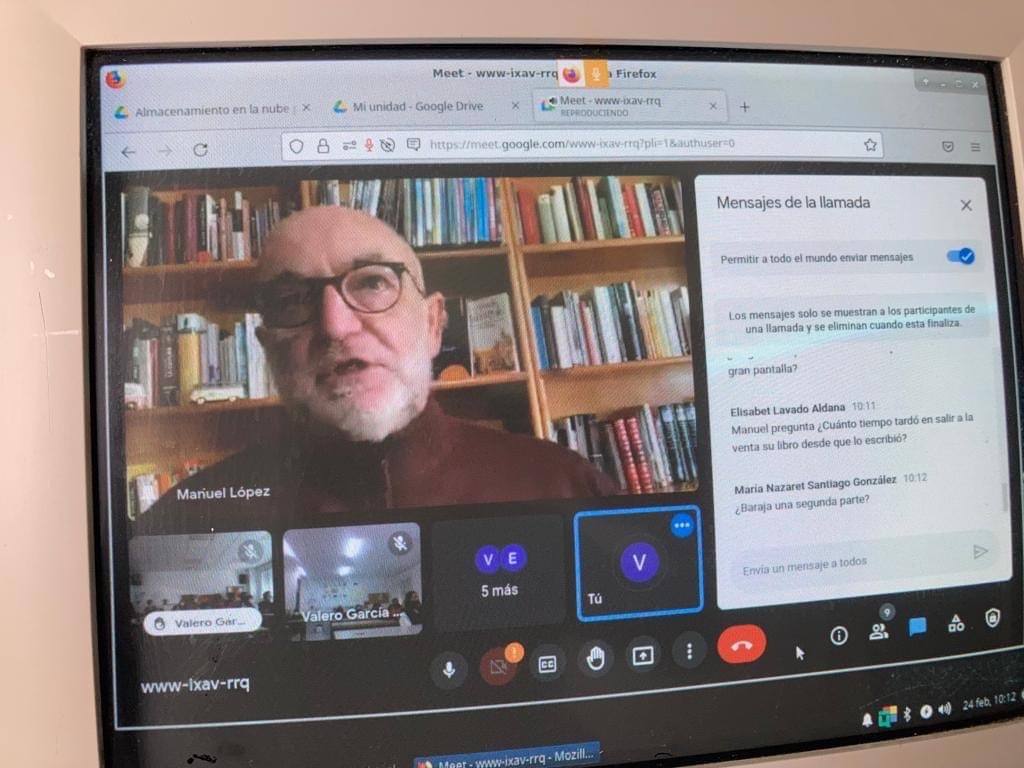 El profesor y escritor Manuel López Gallego se reune con alumnos del IES «Los Moriscos»