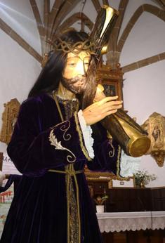 Como cada primer Viernes de Marzo, tradicional besapié a Jesús Nazareno