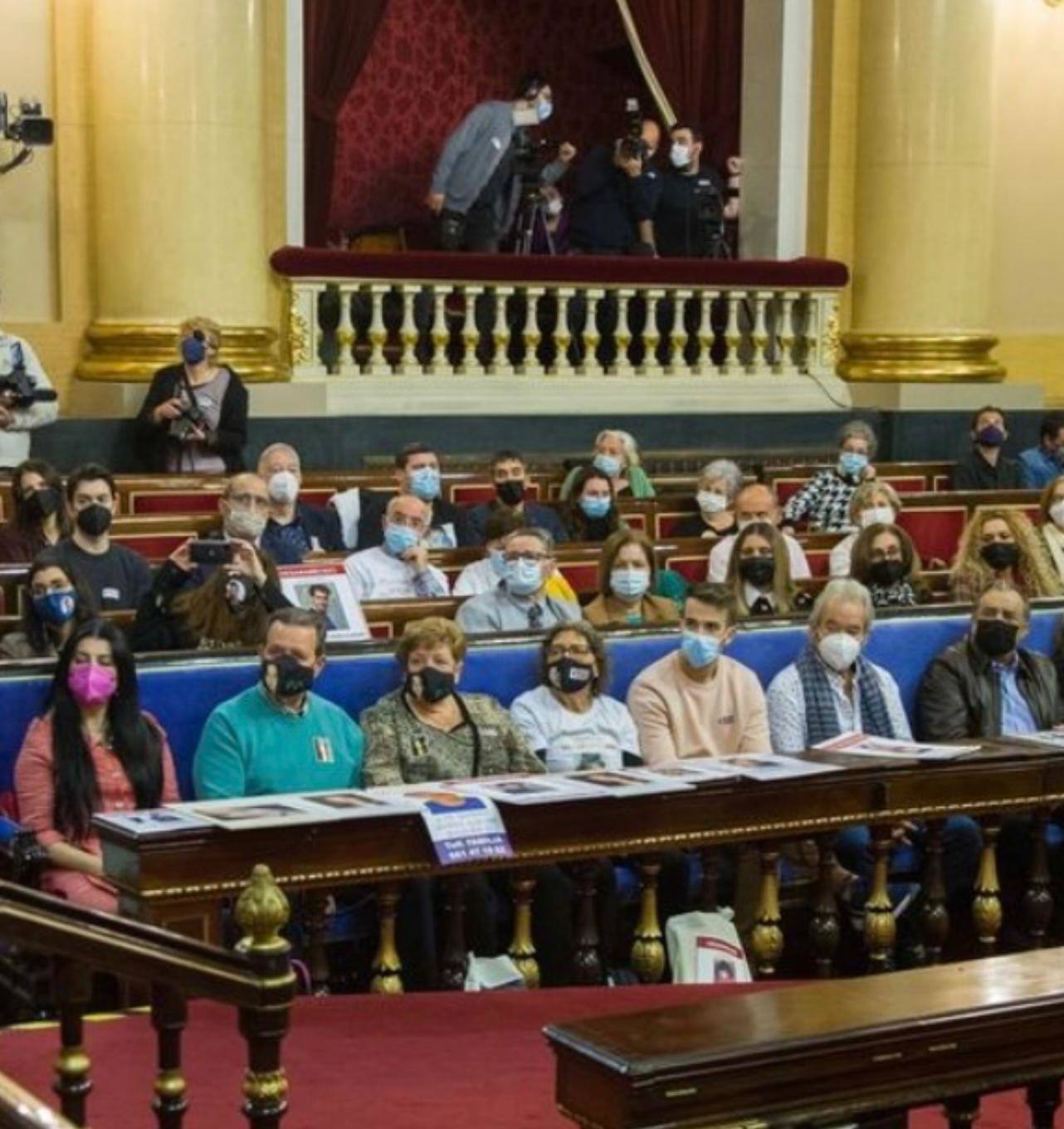 Familiares de Francisca Cadenas participan en el Senado en el Dia de las personas desaparecidas