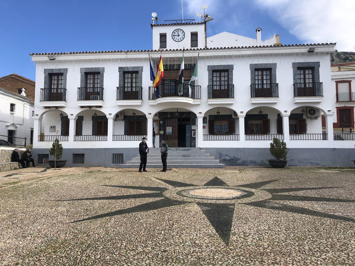 El Ayuntamiento pone a disposición de los vecinos interesados, los Servicios Sociales de Base para canalizar el acogimiento de familias de Ucrania