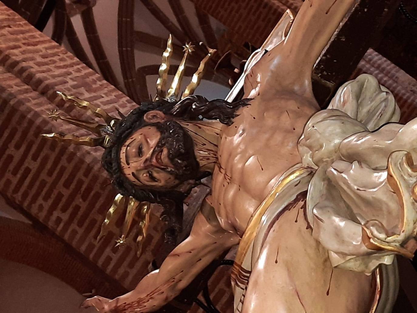Tres desfiles procesionales para el Viernes Santo