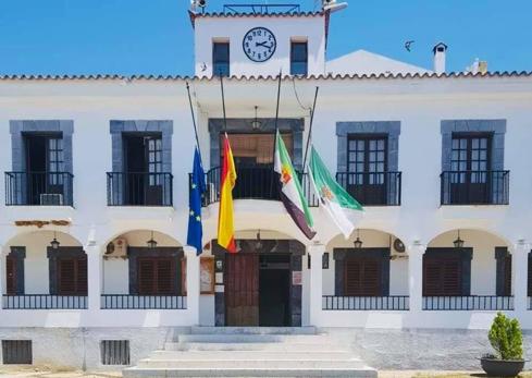 Dictado un bando municipal con el fin de tener los solares y terrenos con las correspondientes condiciones de seguridad y salubridad exigidas