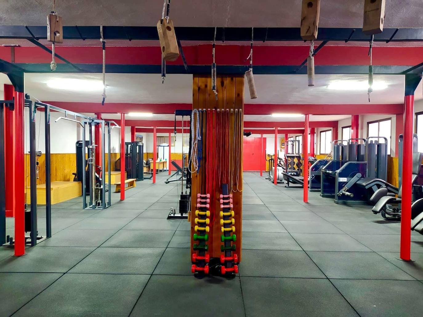 El consitorio invierte 70 mil € en mejora de instalacciones y equipamiento del Gimnasio Municipal