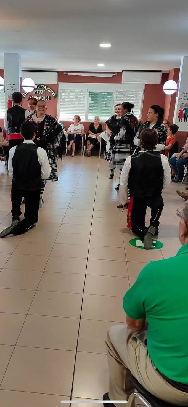 Finalizan los actos de la Semana del Mayor con la exhibición de bailes regionales
