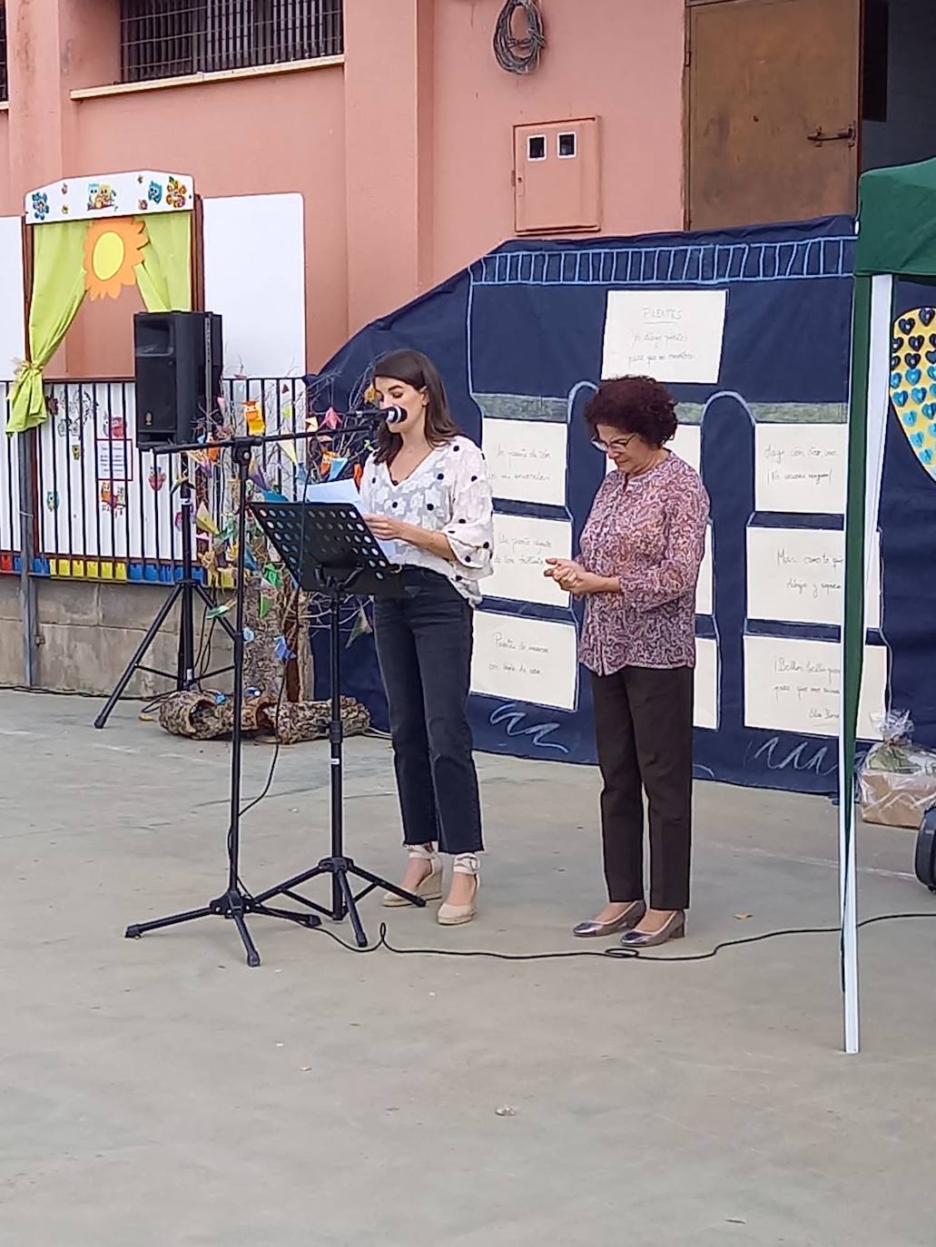 El CEIP Ntra Sra de los Remedios despidió a la compañera Esperanza Cuevas trás su jubilación