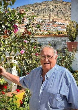 Francisco Penco Prior, el Panadero «mas veterano de Hornachos»,…. a los jóvenes les diría «que a pesar de las dificultades, con ilusión y ganas, se pueden conseguir logros y unidad»