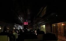 El tren se avería a tres kilómetros de Navalmoral y deja a 160 pasajeros sin luz ni calefacción en mitad del campo