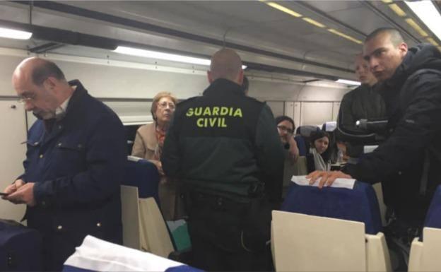 El tren Zafra-Madrid descarrila en Torrijos con 36 pasajeros