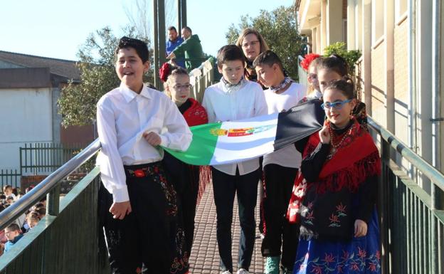 El Gregoria Collado festeja el Día Escolar de la Región y del Centro