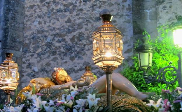 Esta noche, procesión del Santo Entierro