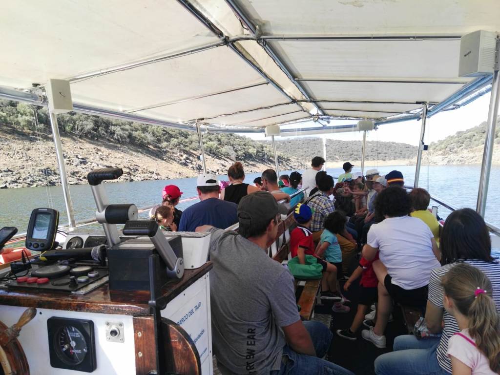 Alumnos del colegio Ejido navegan por el Tajo y visitan Monfragüe