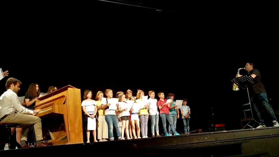 El concierto de fin de curso de la escuela de música fue un éxito