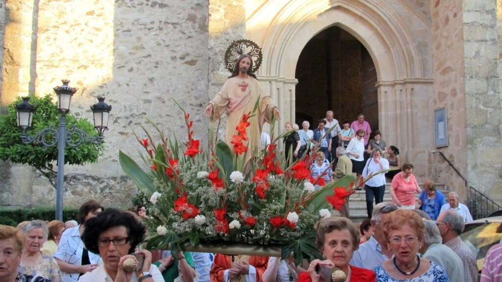 Hoy, procesión del Sagrado Corazón por el casco antiguo