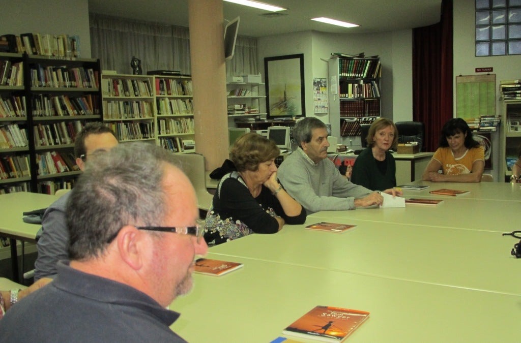 La biblioteca municipal invita a participar en el club de lectura