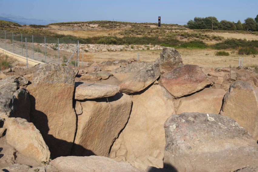 El dolmen Lámoina I, al descubierto cuatro mil años después de erigirse
