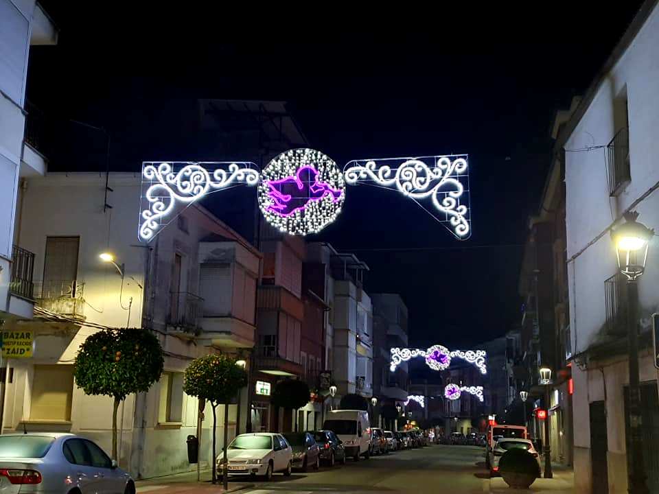 Hoy arranca el concurso de escaparates y decoración navideña del comercio
