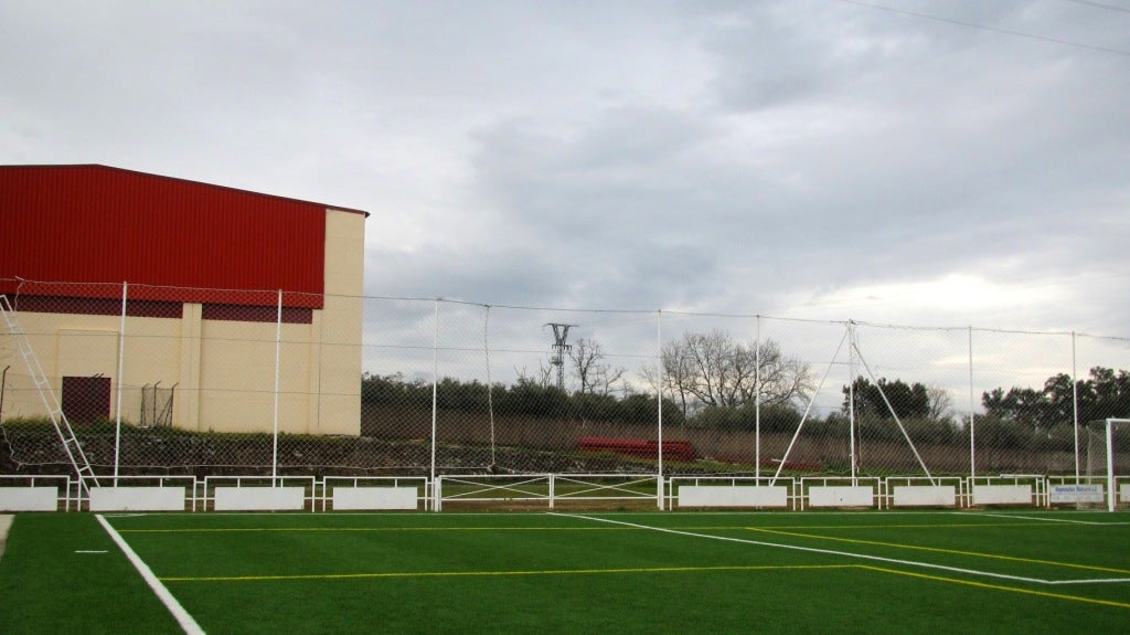 El polideportivo contará con un escenario para actividades al aire libre