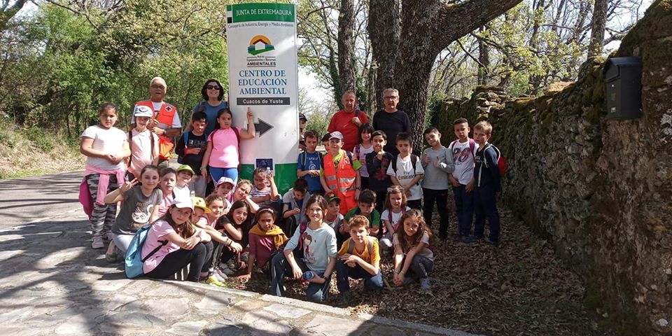 Alumnos del Ejido realizan una ruta hasta el Centro de Educación Ambiental de Yuste