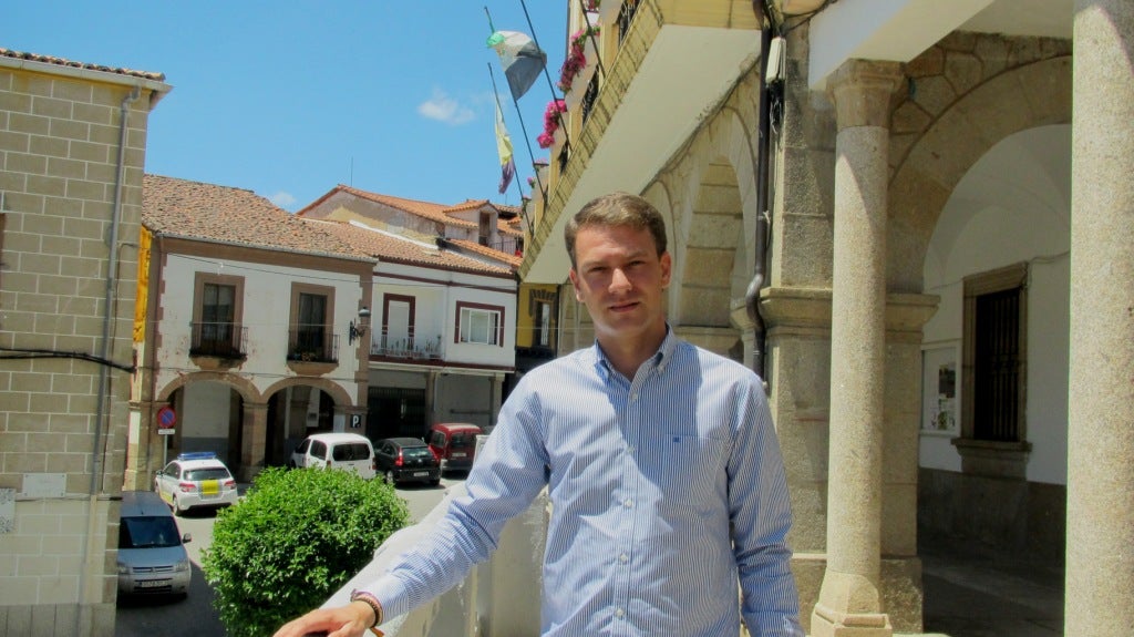El alcalde de Jaraíz renuncia a dos meses de sueldo para paliar los daños del coronavirus