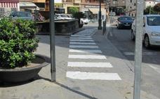 El Ayuntamiento crea nuevos pasos de peatones y repinta otros