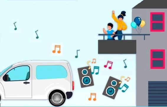 El Consistorio, además de animar con música, felicita a los que cumplen años