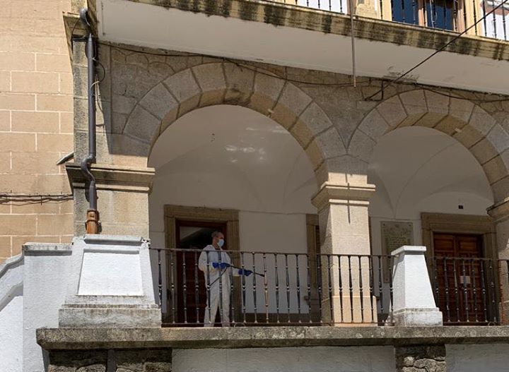 El Ayuntamiento desinfecta este jueves el casco urbano