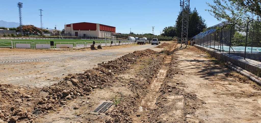 Comienzan las obras de los itinerarios peatonales del campo de fútbol