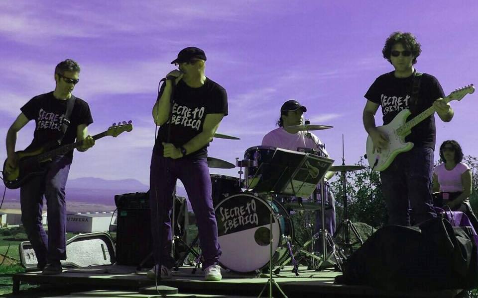 Vuelven los conciertos al campo de fútbol este sábado con Secreto Ibérico