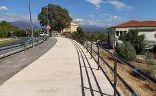 El paseo a Torremenga mejora con la construcción del carril bici