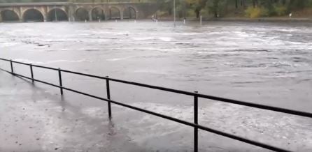 El Lago, de lado a lado
