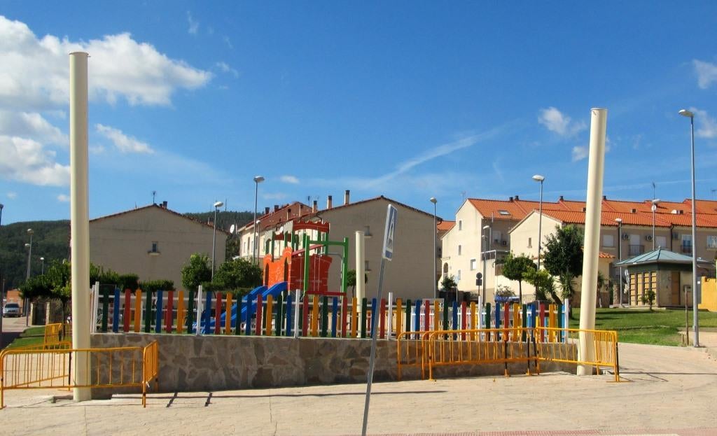 El parque infantil de la quesería contará con parasoles