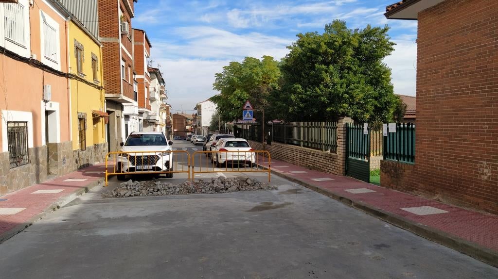 Más de media docena de calles cortadas al tráfico por obras