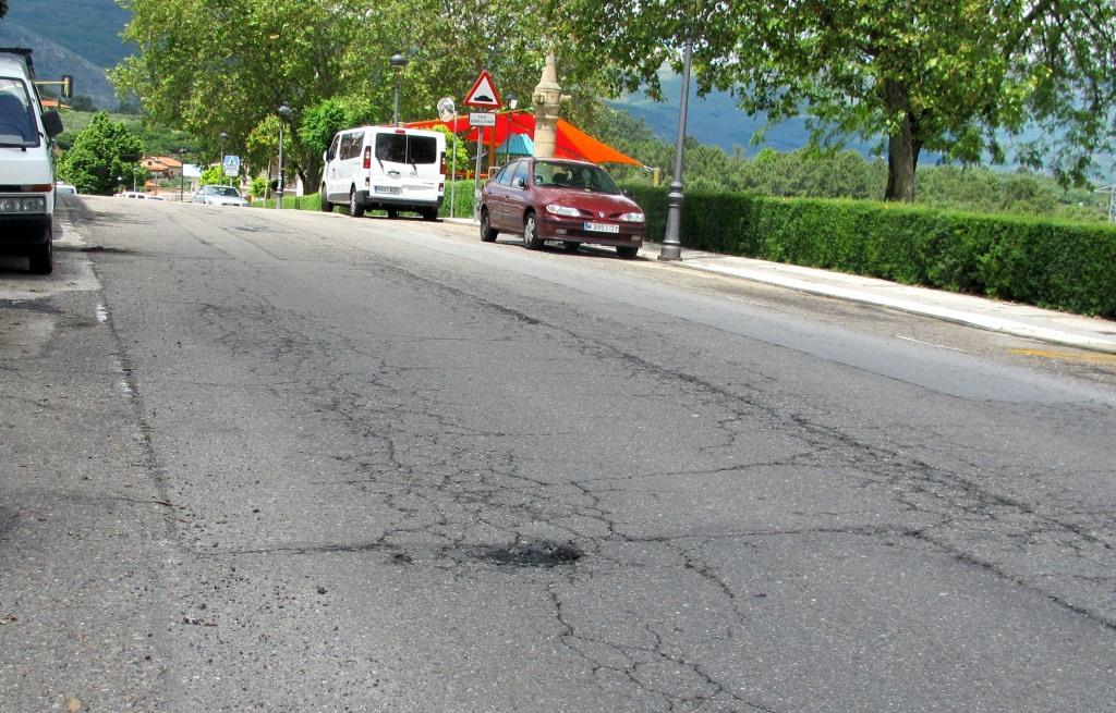 La Junta mejorará 44 kilómetros del firme de la carretera EX-203