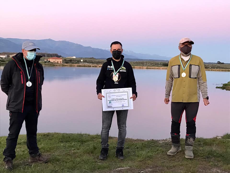 Jaraíz acoge el Campeonato de Extremadura de Salmónidos Mosca Lago-Orilla