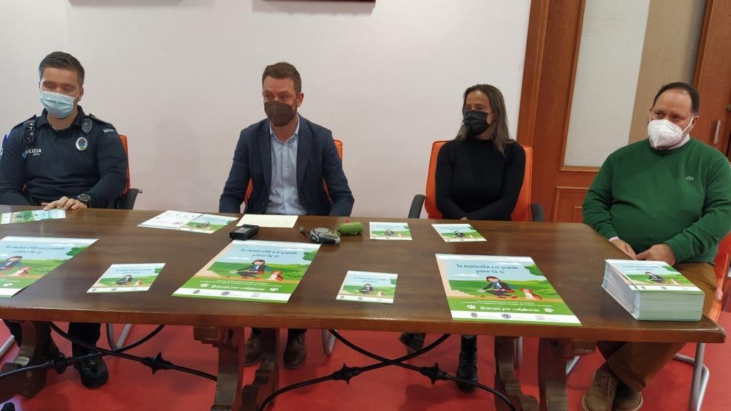 Campaña de concienciación para la recogida de excrementos de mascotas