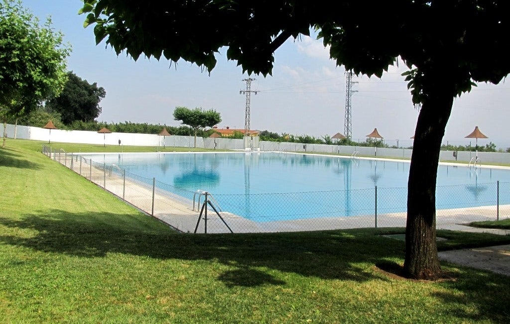La apertura de las piscinas municipales se retrasa por el mal tiempo